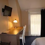 Отель Restaurant - La Ferme De Vaux 2*